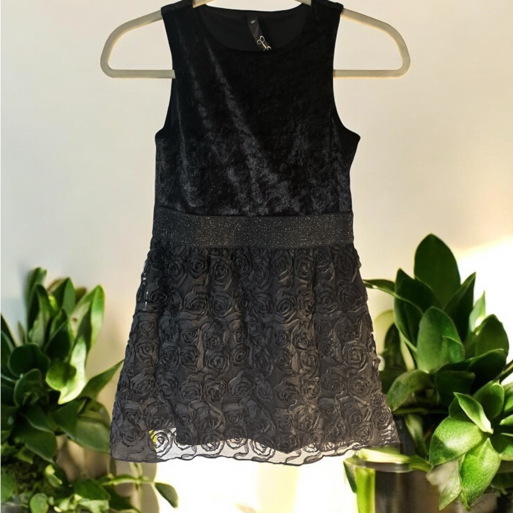 Jessica Simpson Black Floral Girls Dress, size M. Kids
